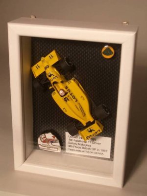 中嶋悟氏のF1デビューマシン、ミニチャンプス製の「キャメル・ロータス・ホンダ99T」