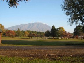 小岩井農場からのぞむ岩手山。